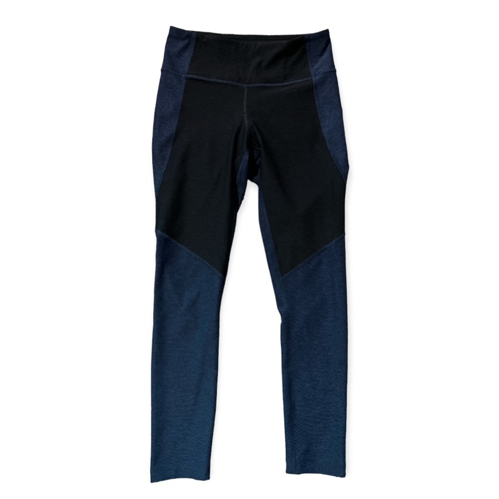 OUTDOOR VOICES | Two-Toned Cropped Navy Blue Leggings